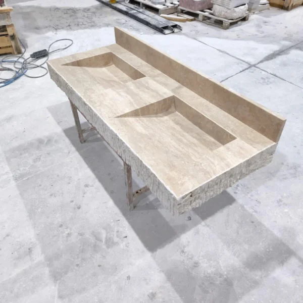 Traverten Çift Lavabo – 62” Rustik Bej Doğal Taş Banyo Tezgahı (Double Basin)