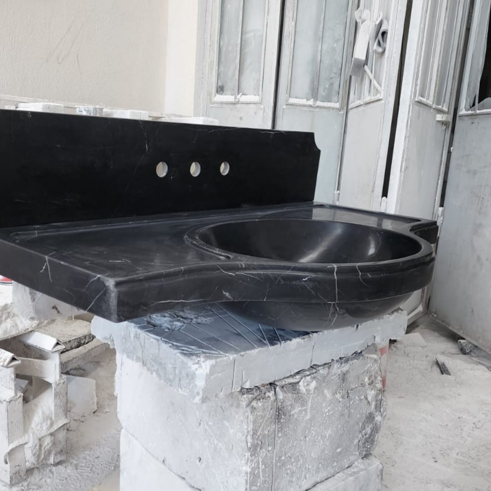 Nero Marquina Siyah Mermer Lavabo – Duvara Monte Modern Lüks Vanity - Görsel 4
