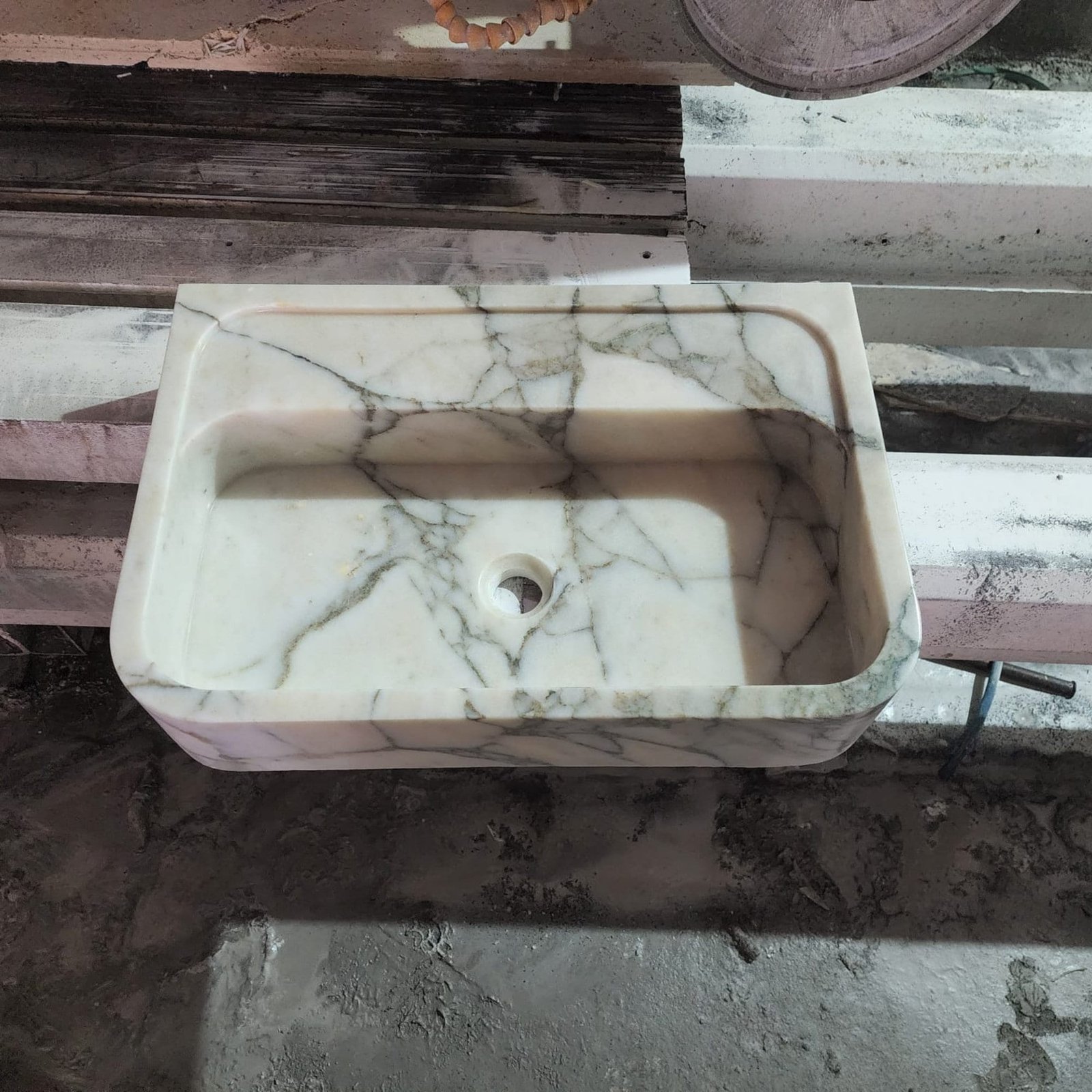 Calacatta Monet Mermer Lavabo – El Oyması Dikdörtgen Duvara Monte Lüks Vanity - Görsel 4