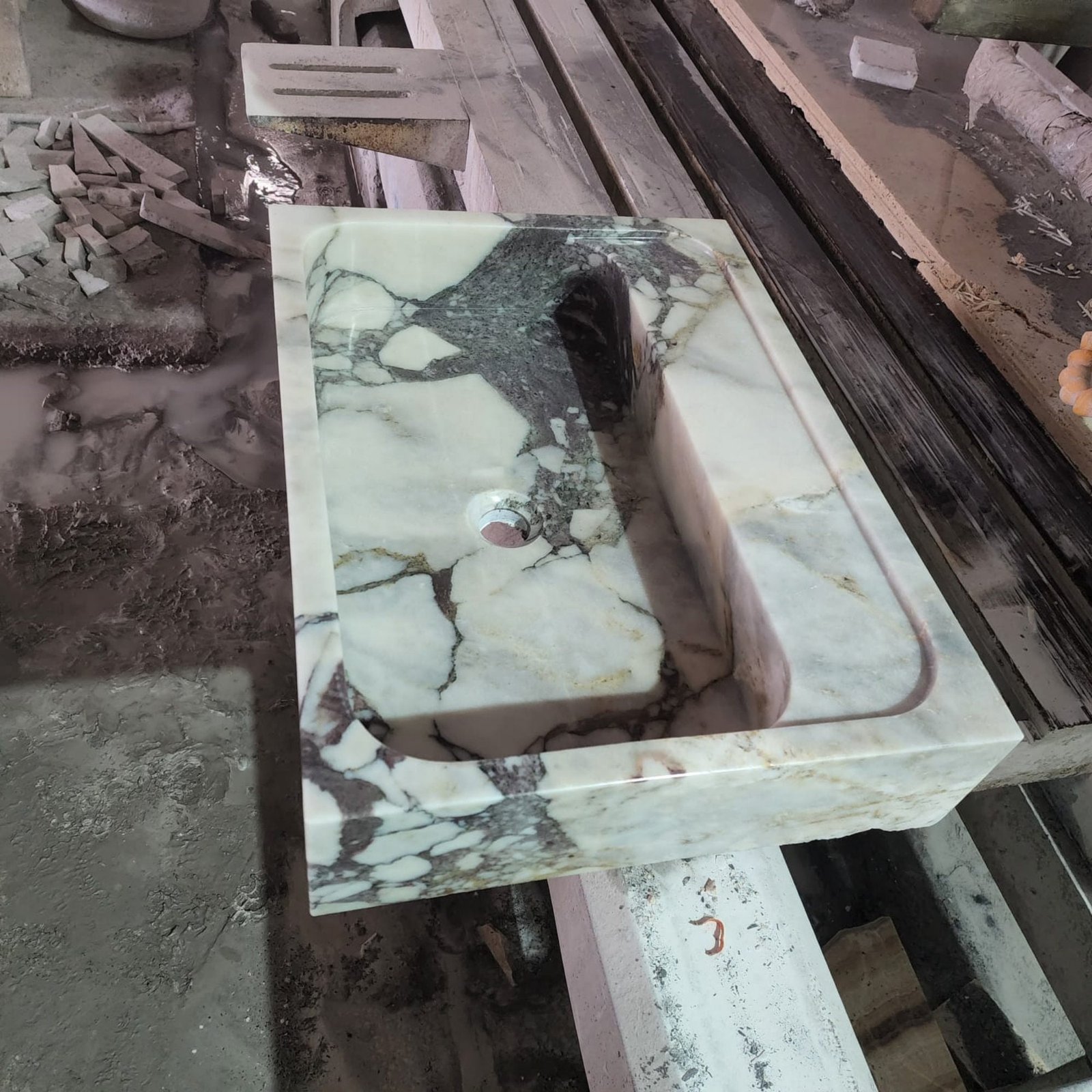 Calacatta Viola Mermer Lavabo – Dikdörtgen Vessel (Tezgah Üstü) Lüks Taş Lavabo (24") - Görsel 10