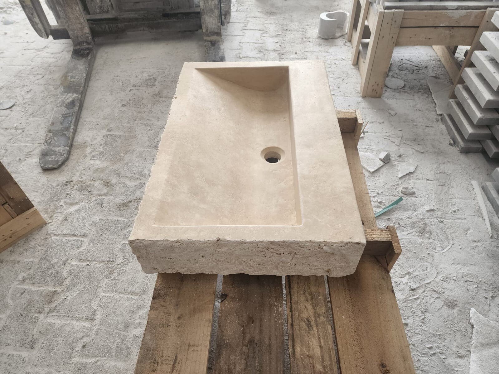 Traverten Mermer Lavabo – El Yapımı Rustic Vessel / Duvara Monte Sink - Görsel 5