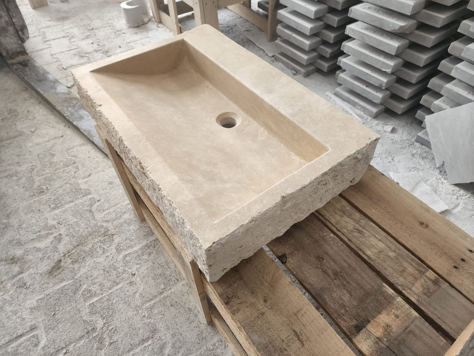 Traverten Mermer Lavabo – El Yapımı Rustic Vessel / Duvara Monte Sink - Görsel 2