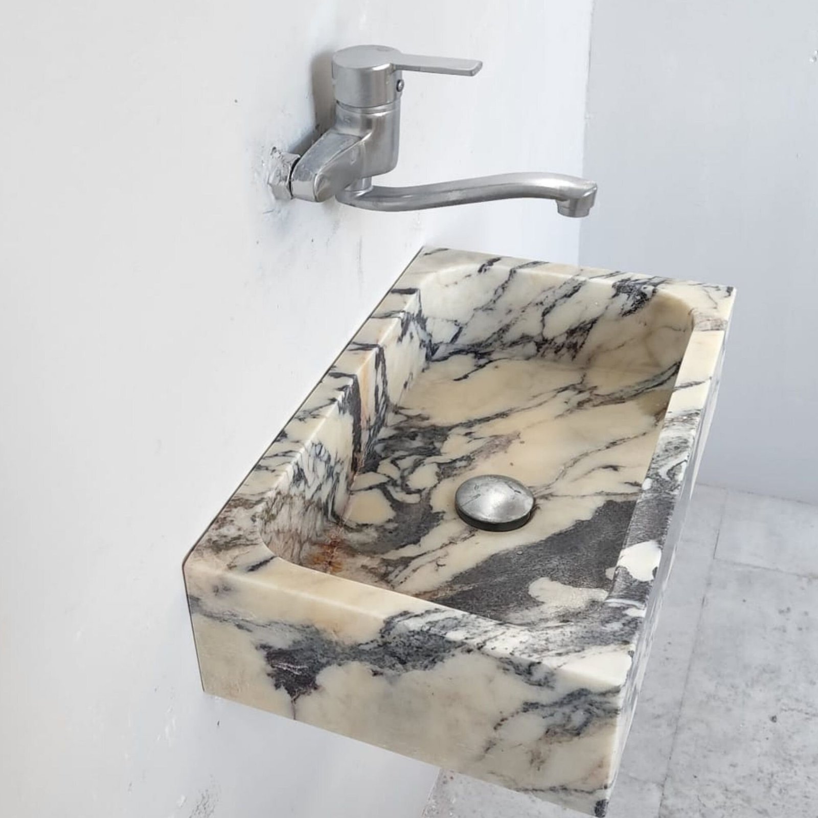 Calacatta Viola Mermer Lavabo – Kompakt Duvara Monte Doğal Taş Sink - Görsel 4