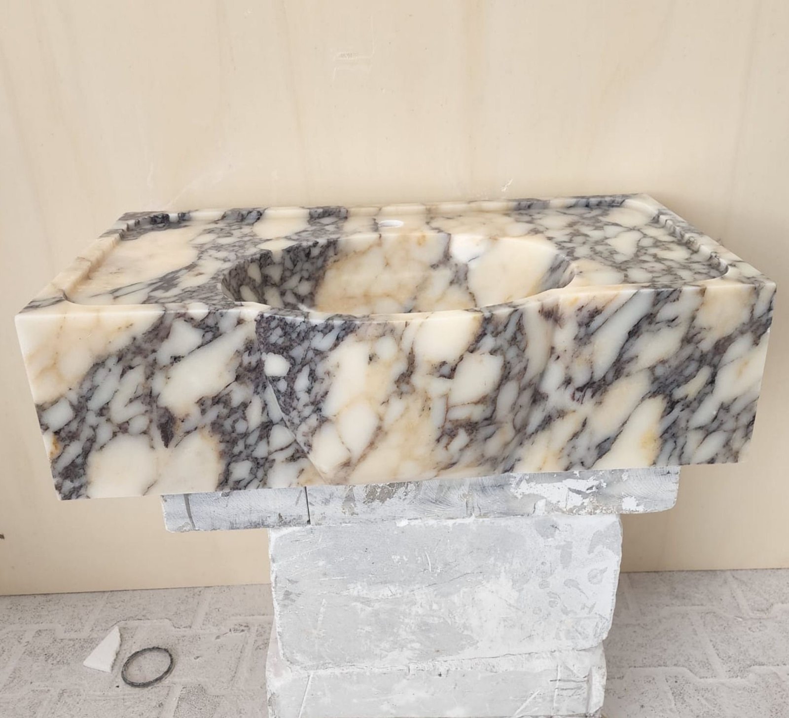 Calacatta Viola Mermer Lavabo – Duvara Monte Lüks Bathroom Sink - Görsel 4