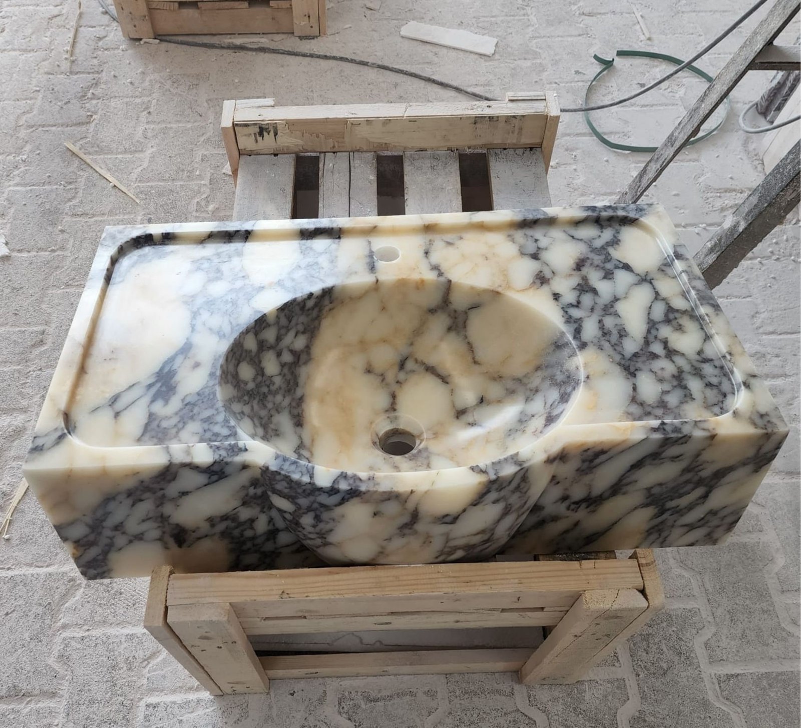 Calacatta Viola Mermer Lavabo – Duvara Monte Lüks Bathroom Sink - Görsel 8