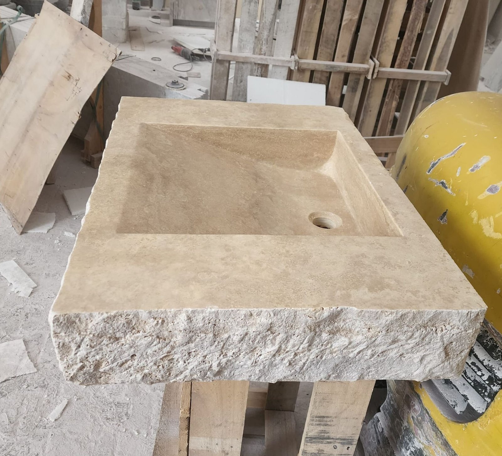 Traverten Mermer Lavabo – Doğal Kenarlı Rustic Tasarım Vanity - Görsel 6