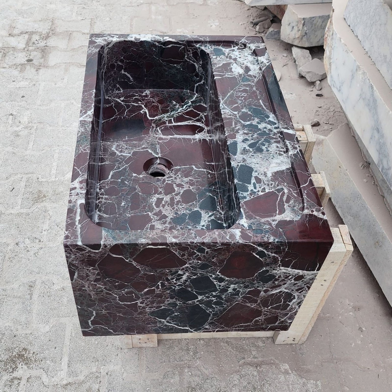 Rossa Levanto Kırmızı Mermer Lavabo – El Yapımı Farmhouse Lüks Basin - Görsel 6
