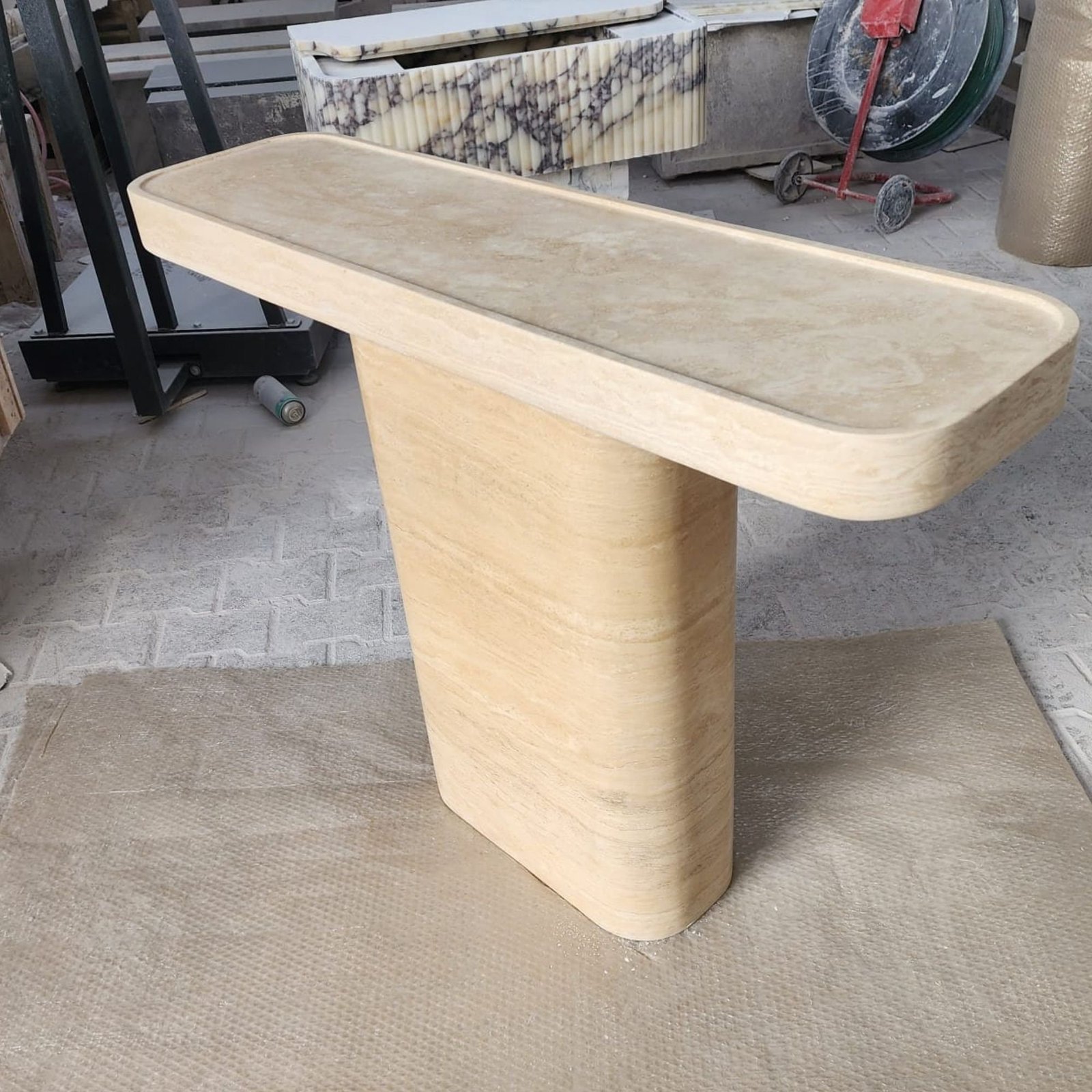 Traverten Mermer Orta Sehpa – Heykelsi Ayaklı Modern Tasarım Coffee Table - Görsel 2