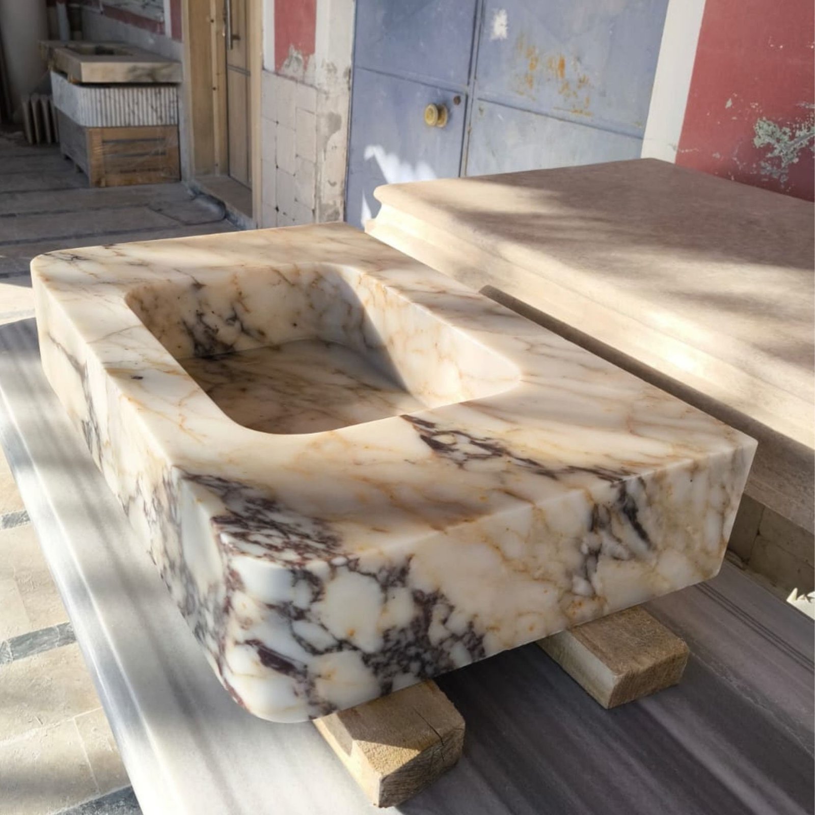 Calacatta Gold Mermer Lavabo – Doğal Taş Lüks Banyo Tezgahı (32x20) - Görsel 2