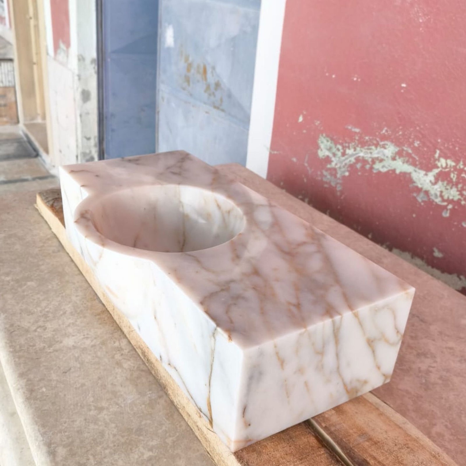 Calacatta Gold Mermer Lavabo – Küçük Boy Duvara Monte Vanity - Görsel 4