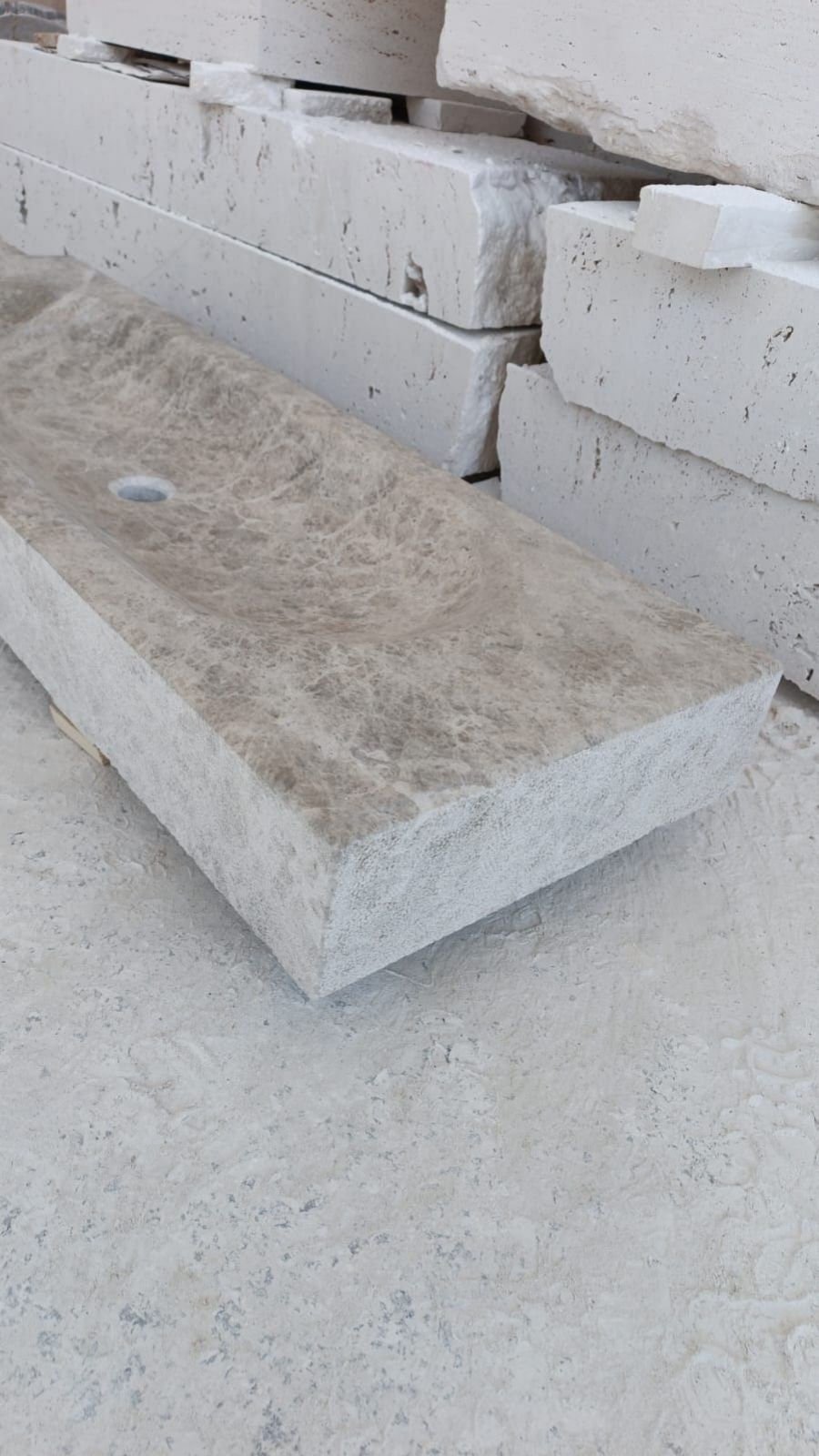 Tundra Grey Mermer Lavabo – Geniş Form Modern Tezgah Üstü Vessel Sink (47") - Görsel 3