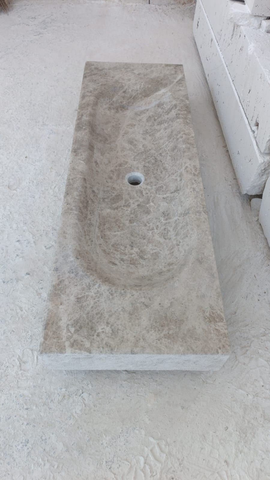 Tundra Grey Mermer Lavabo – Geniş Form Modern Tezgah Üstü Vessel Sink (47") - Görsel 4