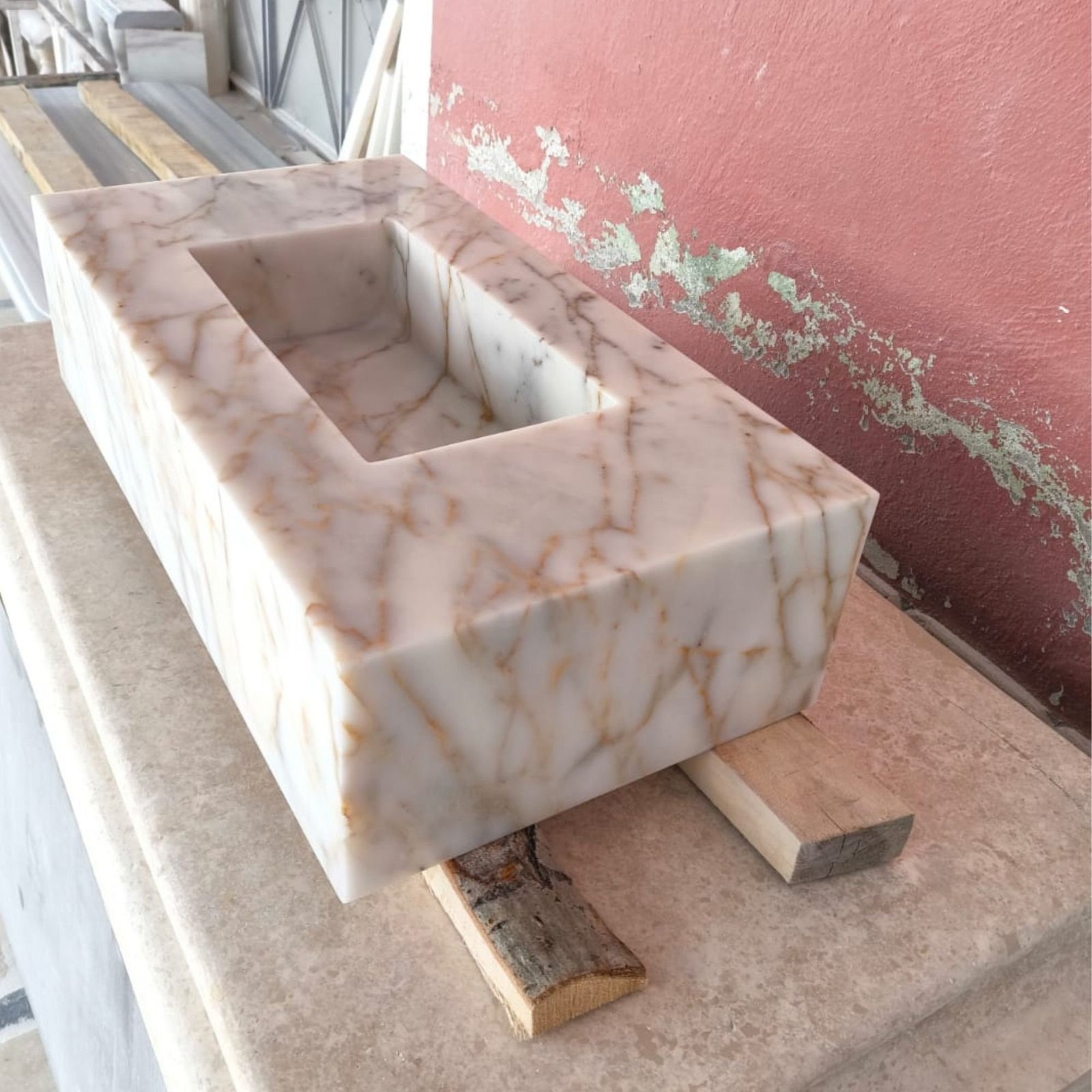 Calacatta Gold Mermer Lavabo – Duvara Monte Lüks Doğal Taş Vanity - Görsel 2