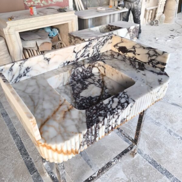 Calacatta Viola Mermer Lavabo – El Yapımı Yivli (Ribbed) Lüks Vessel Basin