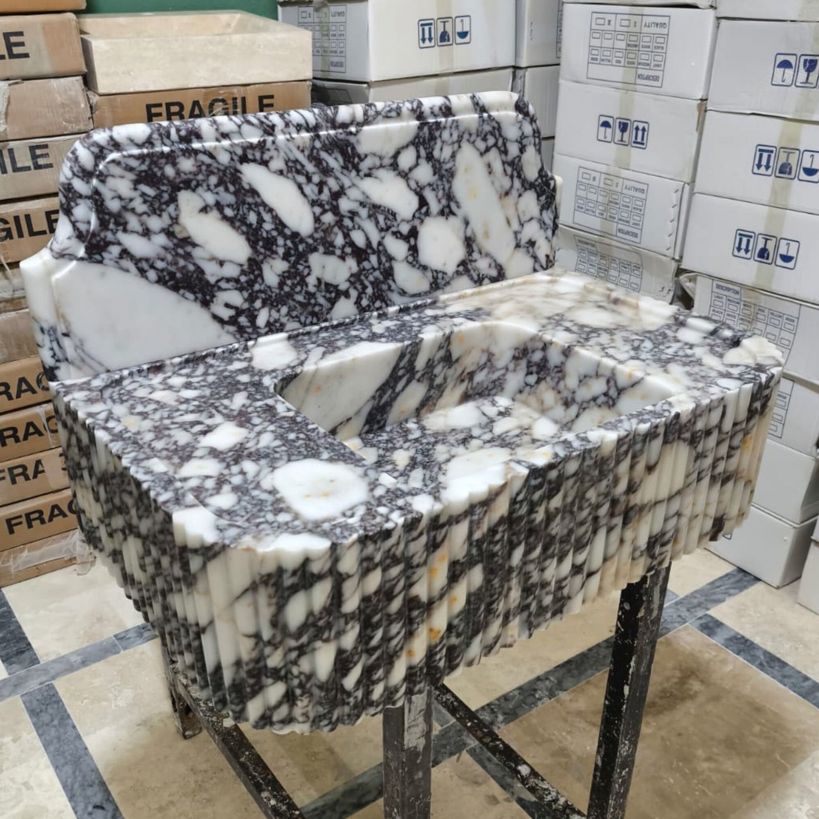 Calacatta Viola Mermer Lavabo – Yuvarlatılmış Köşe Duvara Monte Lüks Vanity - Görsel 7