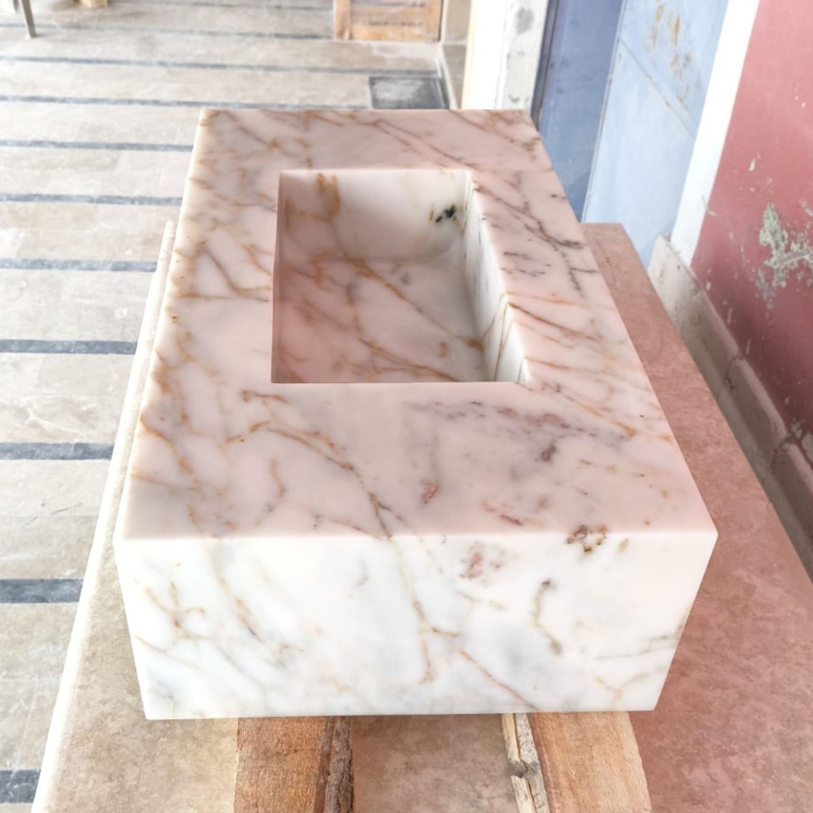 Calacatta Gold Mermer Lavabo – Duvara Monte Lüks Doğal Taş Vanity - Görsel 5