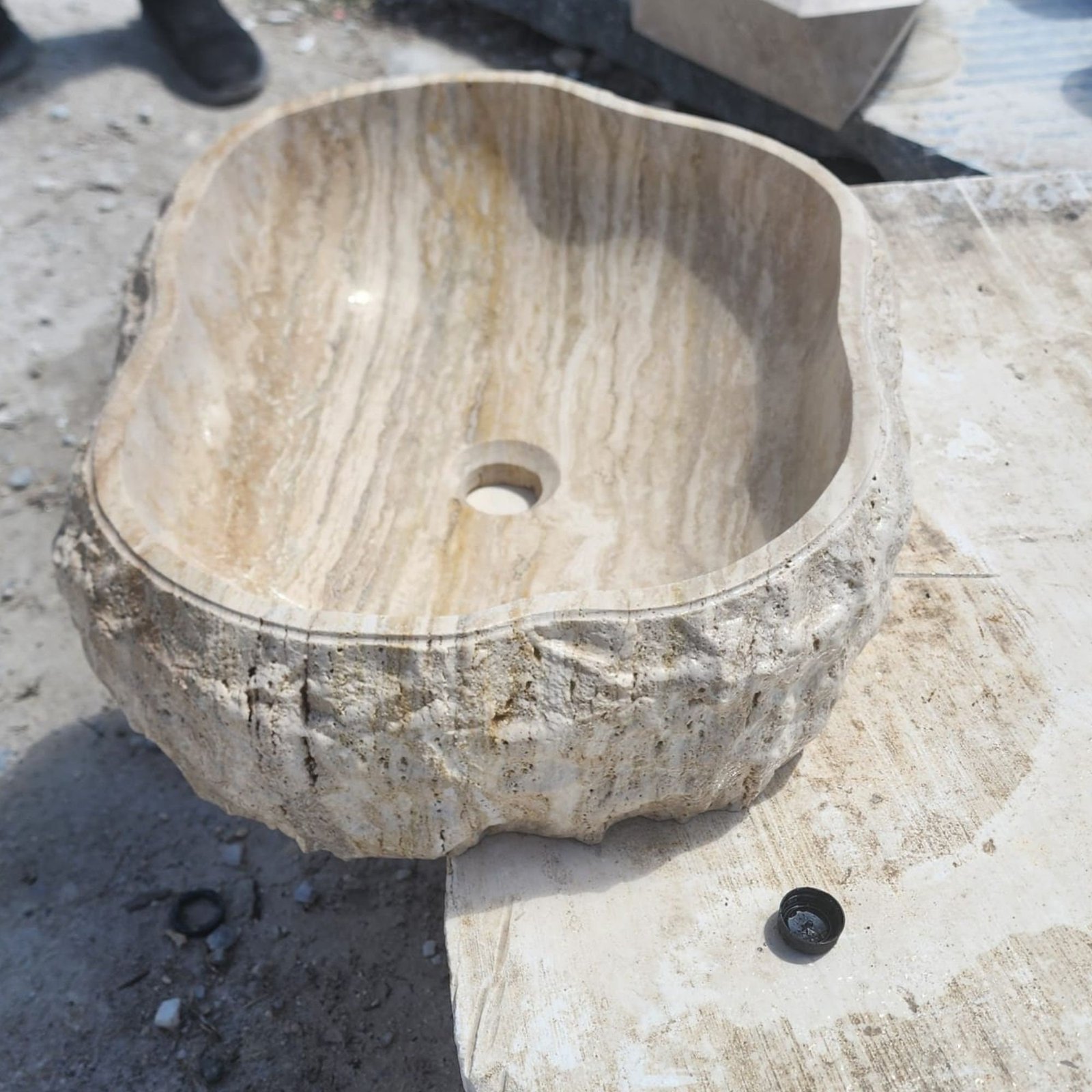 Traverten Mermer Lavabo – Doğal Formlu El Yapımı Rustic Vessel Basin - Görsel 2