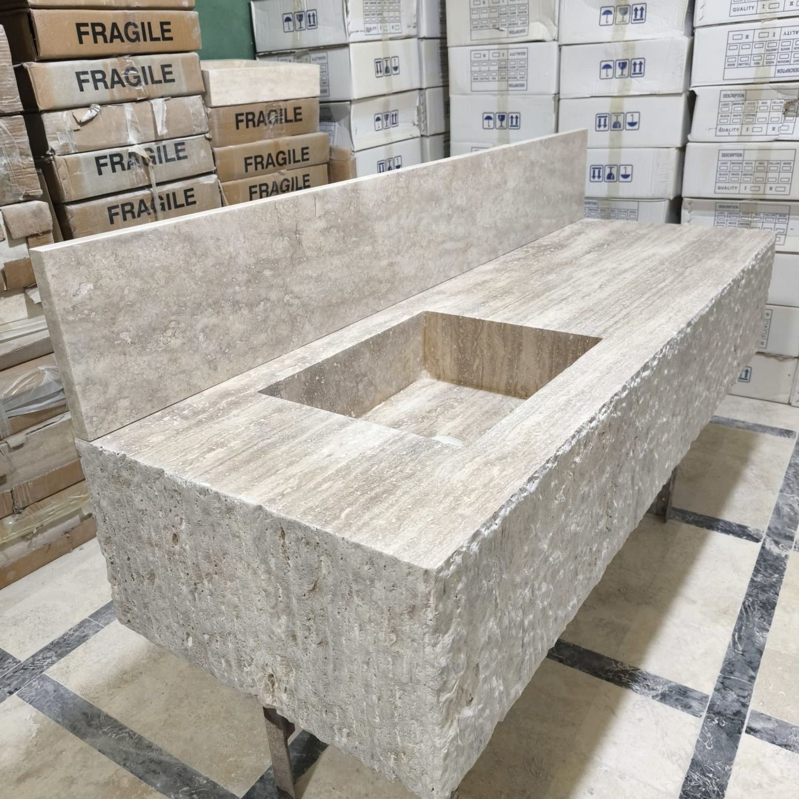 Traverten Mermer Lavabo – 66” Geniş Backsplash’li Duvara Monte / Tezgah Üstü Vanity - Görsel 3