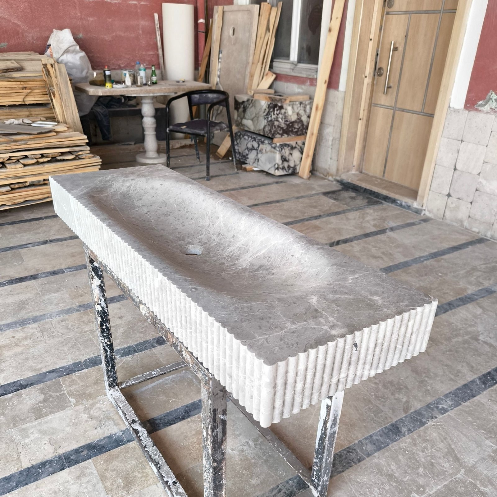 Tundra Gri Mermer Lavabo – Rustik Banyo Tezgah Üstü Lavabo (16x47x4”)