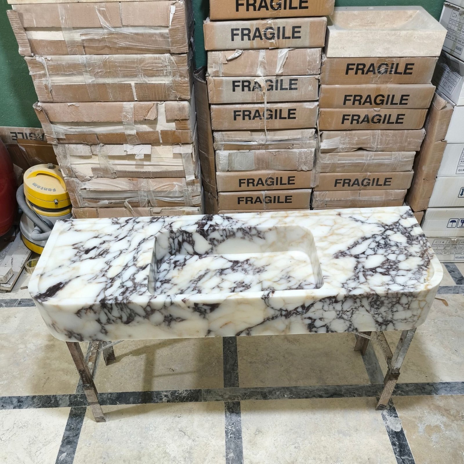 Calacatta Viola Mermer Lavabo – Geniş Form Duvara Monte Vanity - Görsel 3