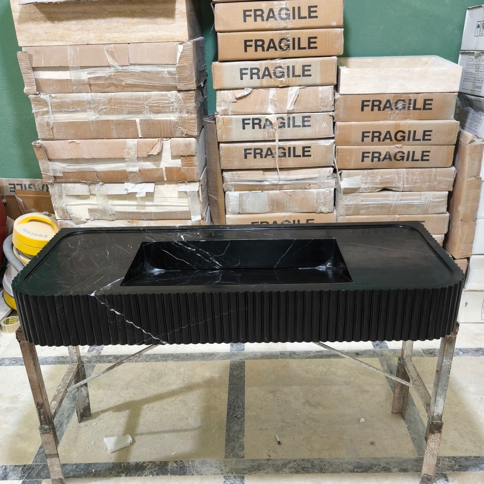Nero Marquina Siyah Mermer Lavabo – Fluted Ön Yüzeyli Duvara Monte Modern Vanity - Görsel 7