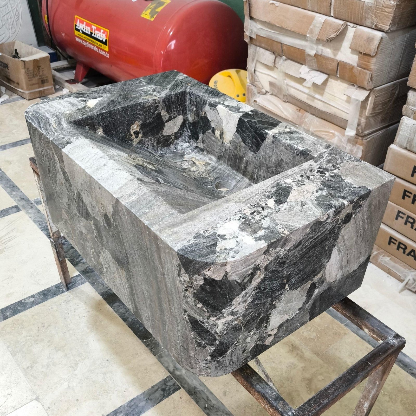 Gri Mermer Duvara Monte Lavabo – El Yapımı Modern Banyo Vanity Basin - Görsel 4