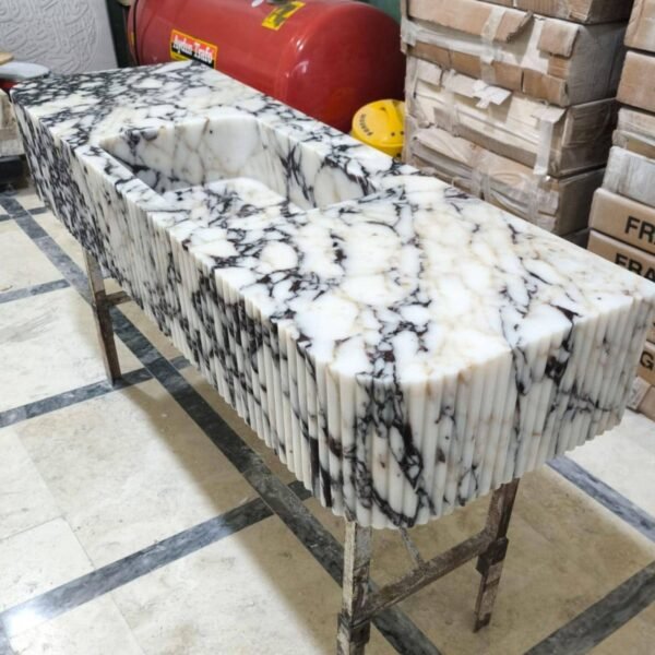 Calacatta Viola Mermer Lavabo – 60” Duvara Monte Özel Üretim Lüks Vanity