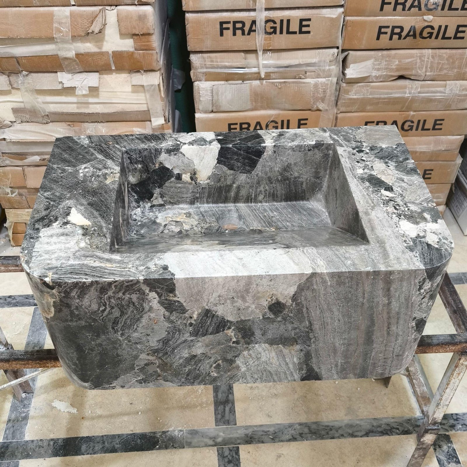 Gri Mermer Duvara Monte Lavabo – El Yapımı Modern Banyo Vanity Basin - Görsel 2