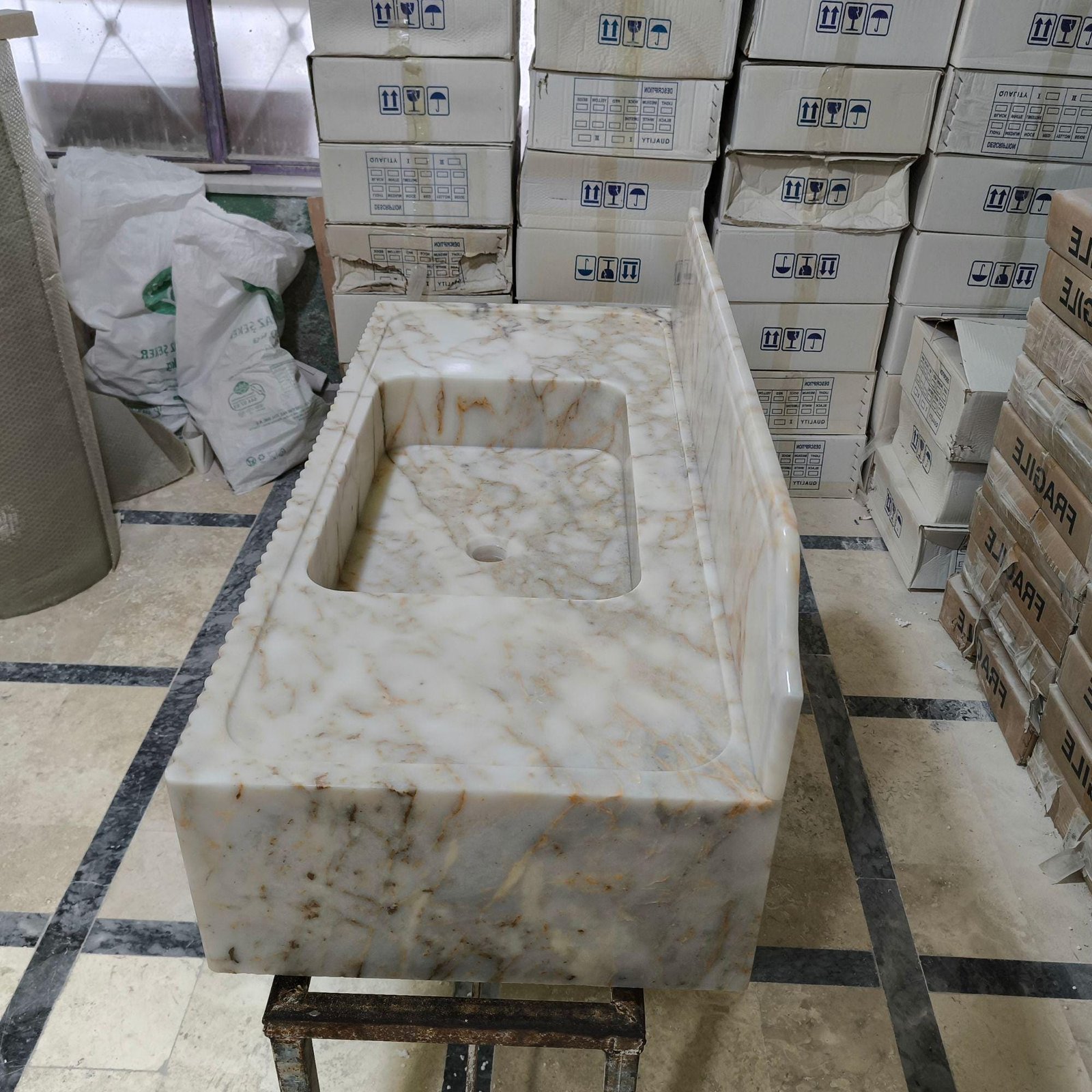 Calacatta Gold Mermer Lavabo – 48” Duvara Monte Floating Vanity - Görsel 3