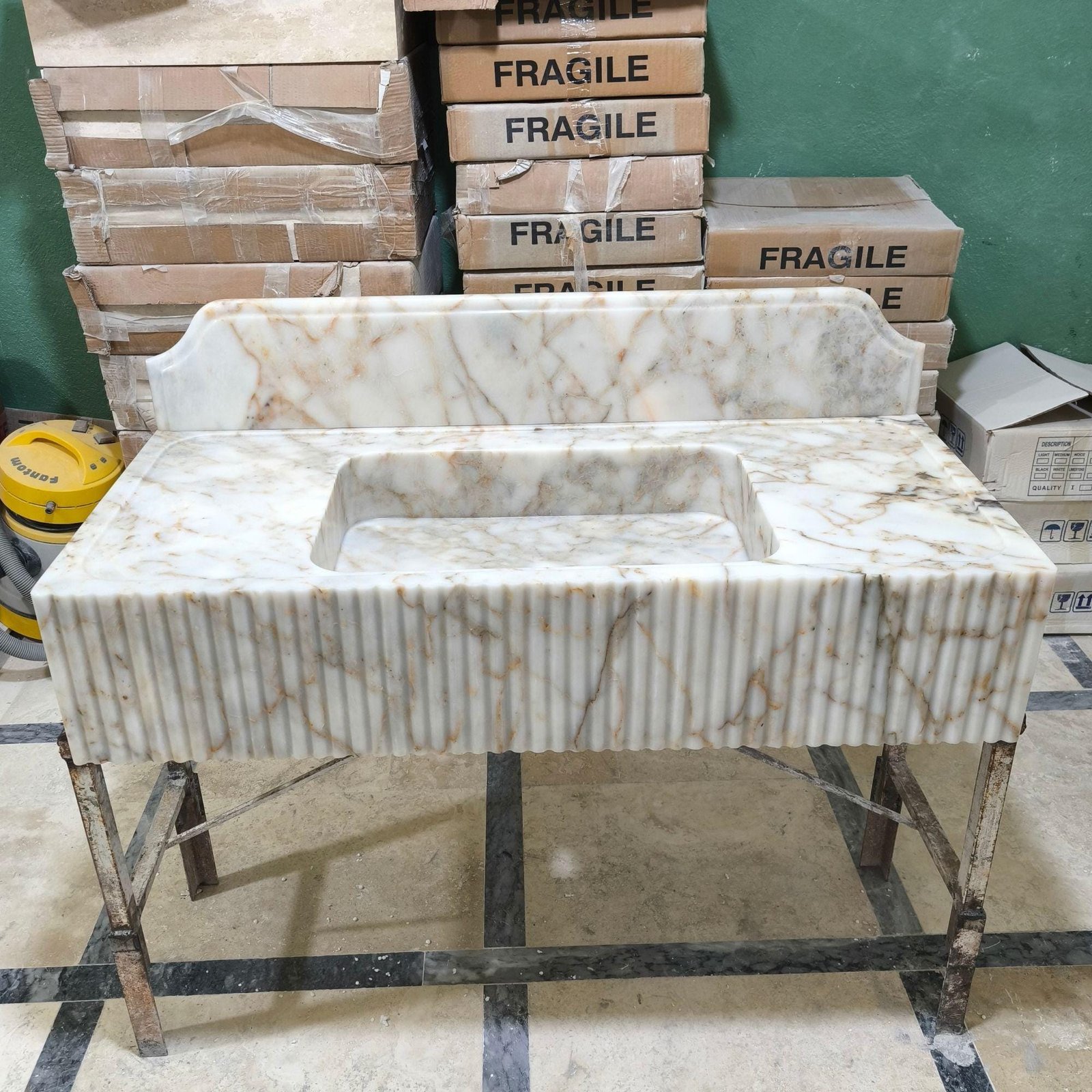 Calacatta Gold Mermer Lavabo – 48” Duvara Monte Floating Vanity
