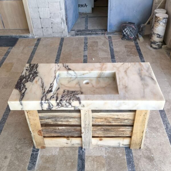 Calacatta Viola Mermer Lavabo – El Yapımı Tezgah Üstü Lüks Banyo Lavabosu (16x33)