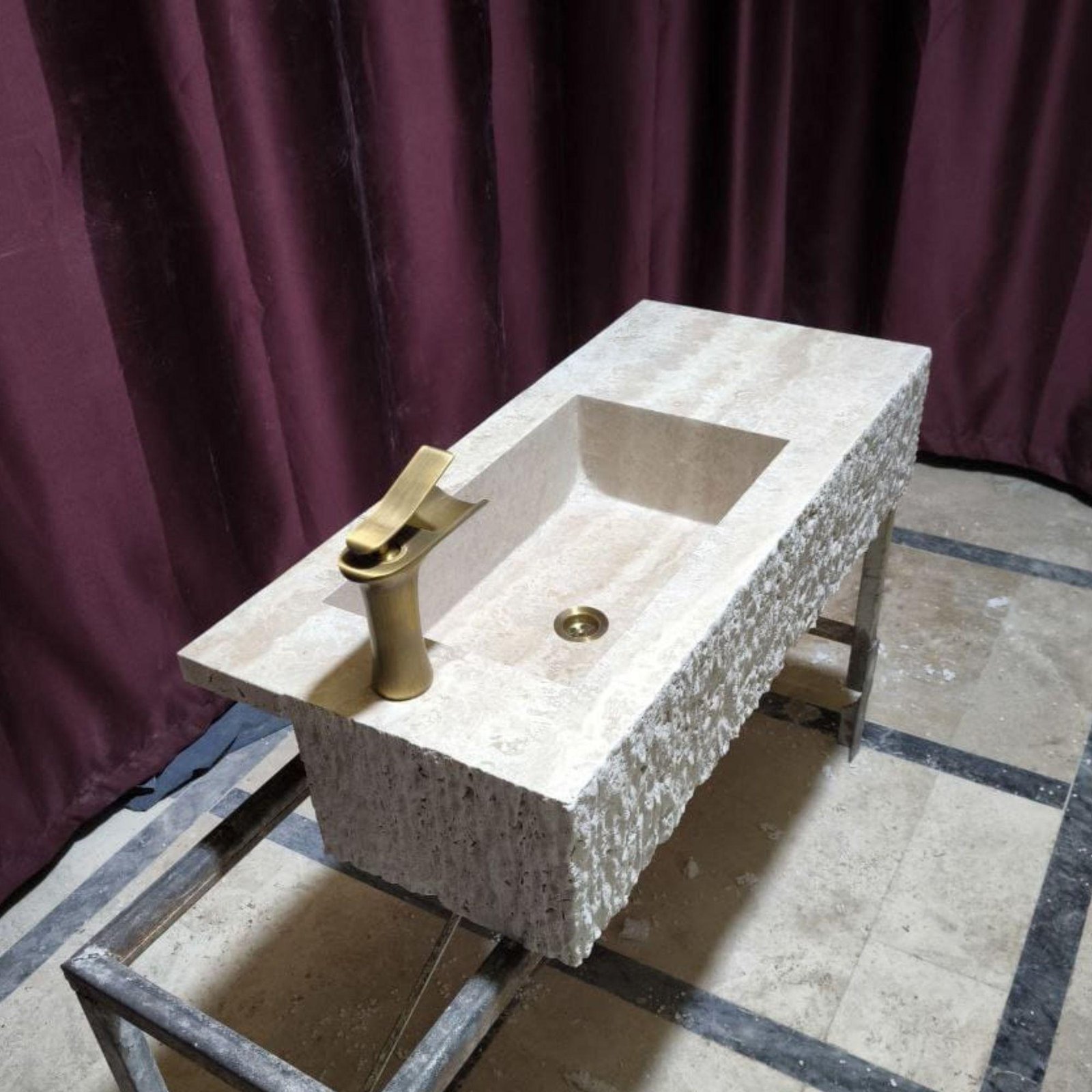Doğal Traverten Duvara Monte Lavabo – Blasted Yüzey Modern Taş Vanity - Görsel 6