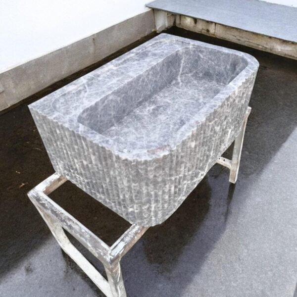 Tundra Grey Mermer Lavabo – Yivli (Fluted) Modern Doğal Taş Banyo Lavabosu