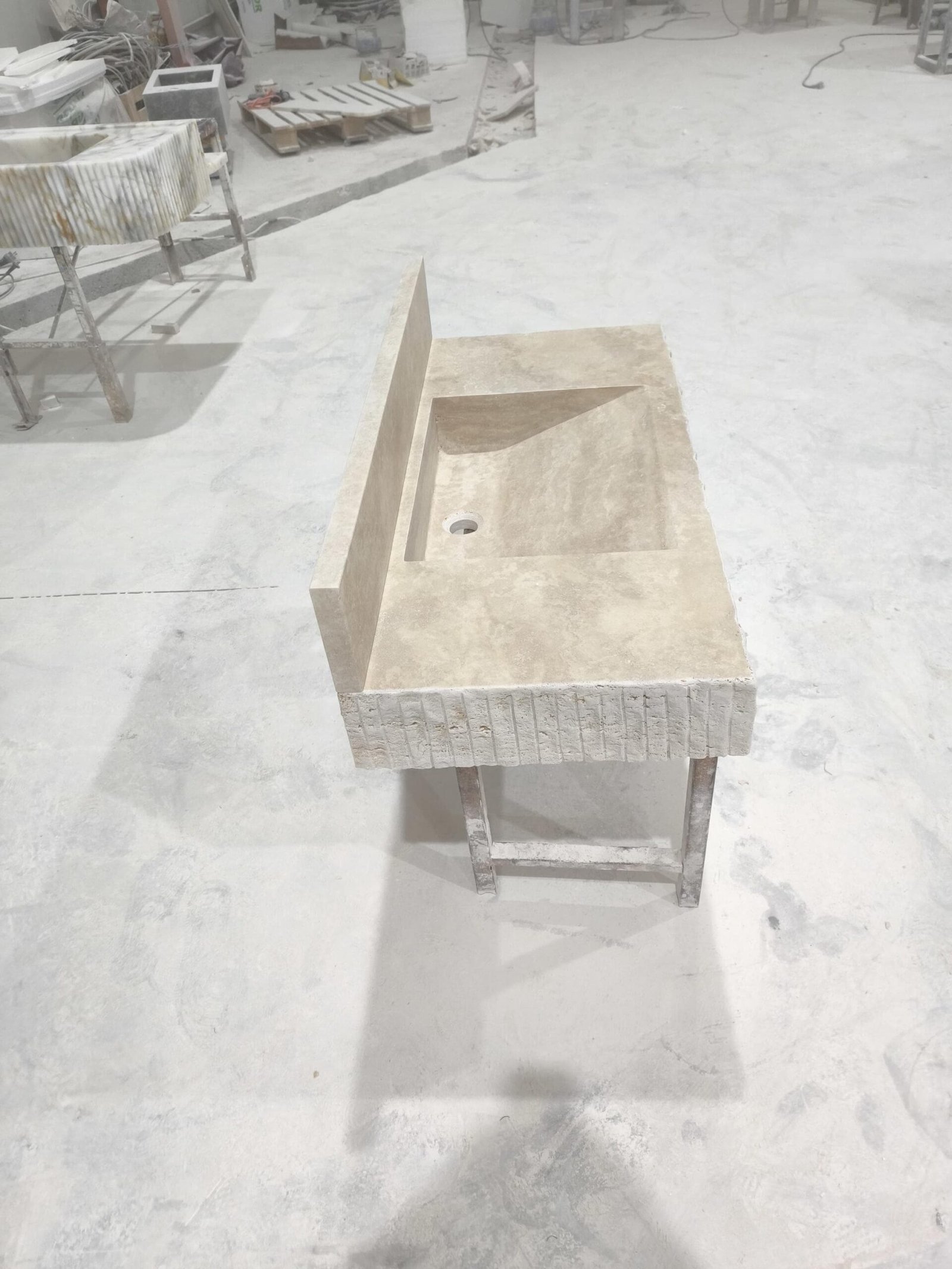 Traverten Mermer Lavabo – Backsplash’lı Duvara Monte Dikdörtgen Vanity - Görsel 4