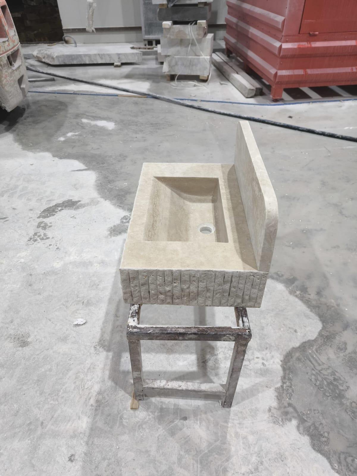 Traverten Mermer Lavabo – Backsplash’li El Yapımı Rustic Bathroom Sink - Görsel 4