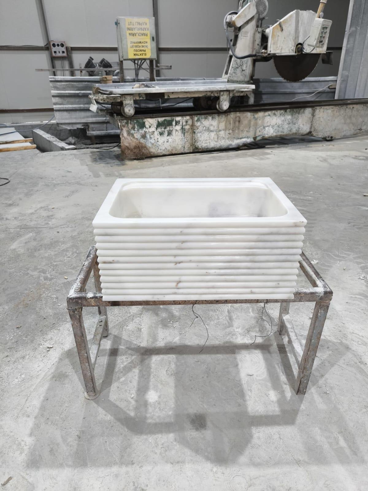 Beyaz Mermer Lavabo – Dikdörtgen Tezgah Üstü Parlak Taş Basin - Görsel 2