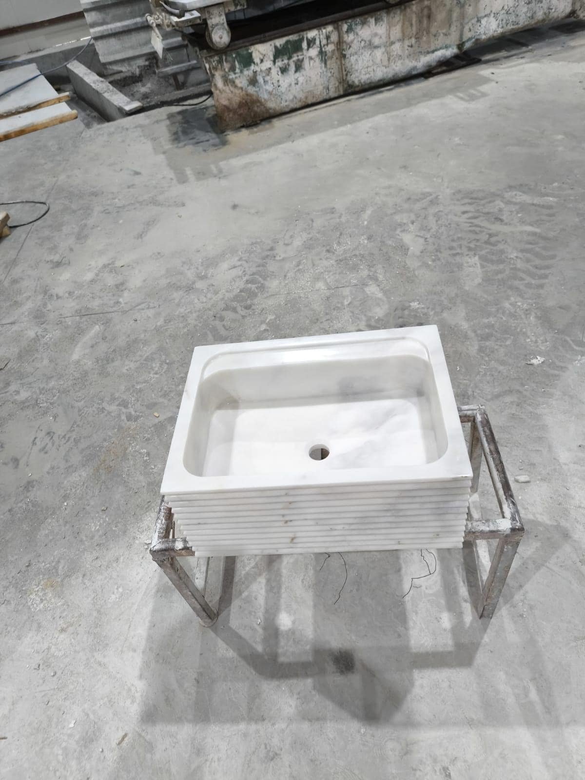 Beyaz Mermer Lavabo – Dikdörtgen Tezgah Üstü Parlak Taş Basin - Görsel 8