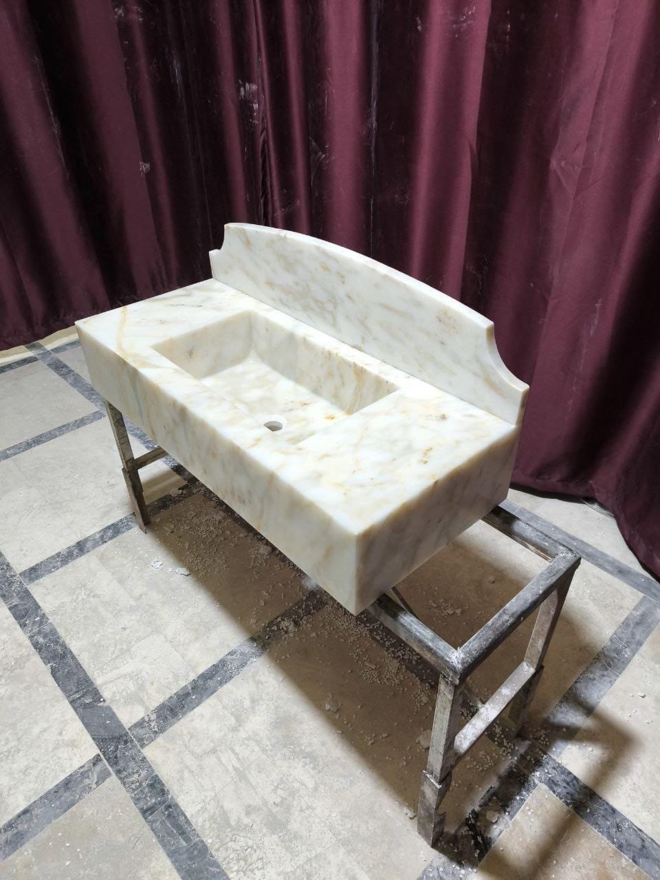 El Yapımı Calacatta Gold Mermer Lavabo – Dikdörtgen Sırt Panelli Banyo Tezgah Lavabosu - Görsel 4