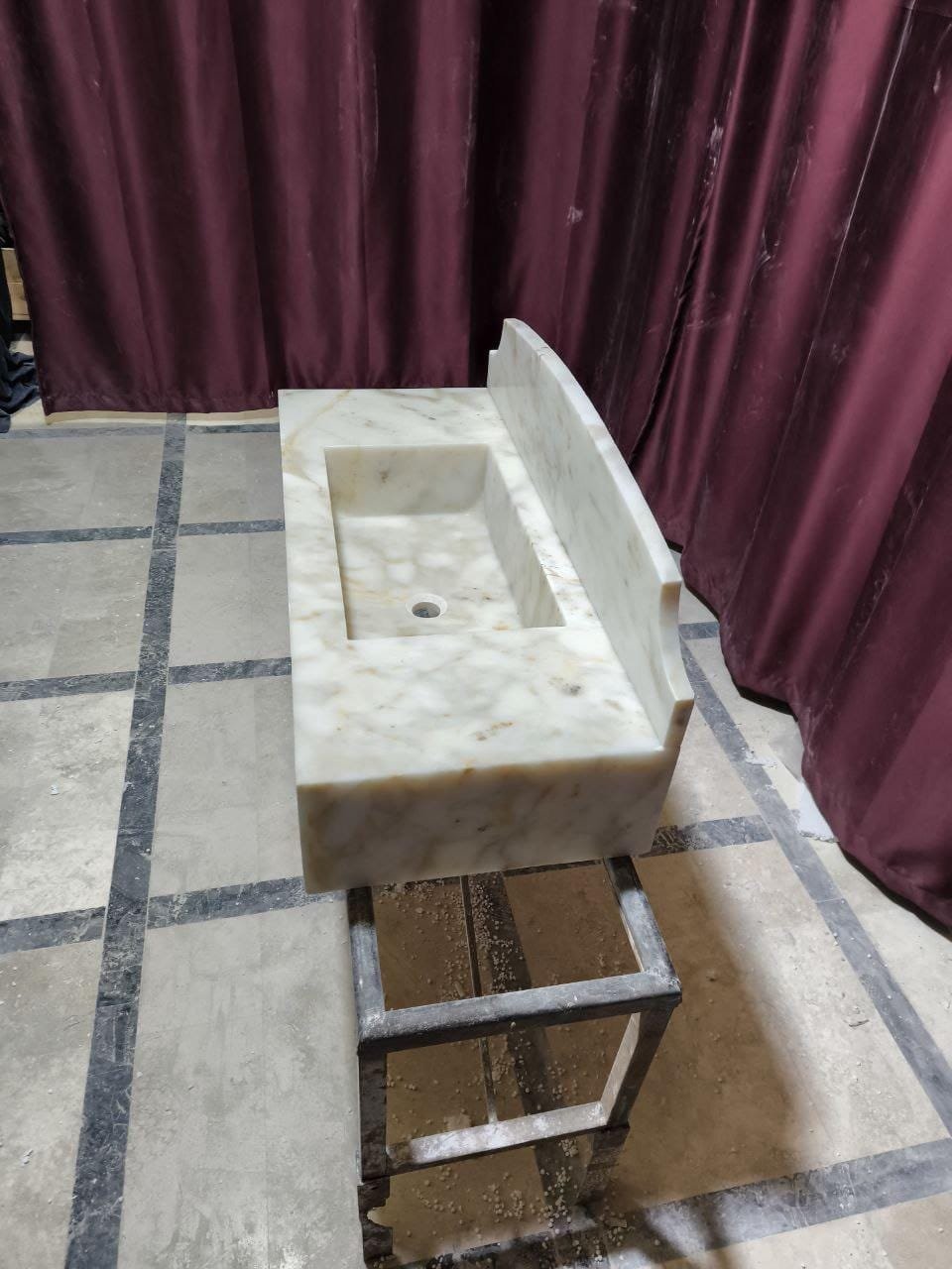 El Yapımı Calacatta Gold Mermer Lavabo – Dikdörtgen Sırt Panelli Banyo Tezgah Lavabosu - Görsel 7