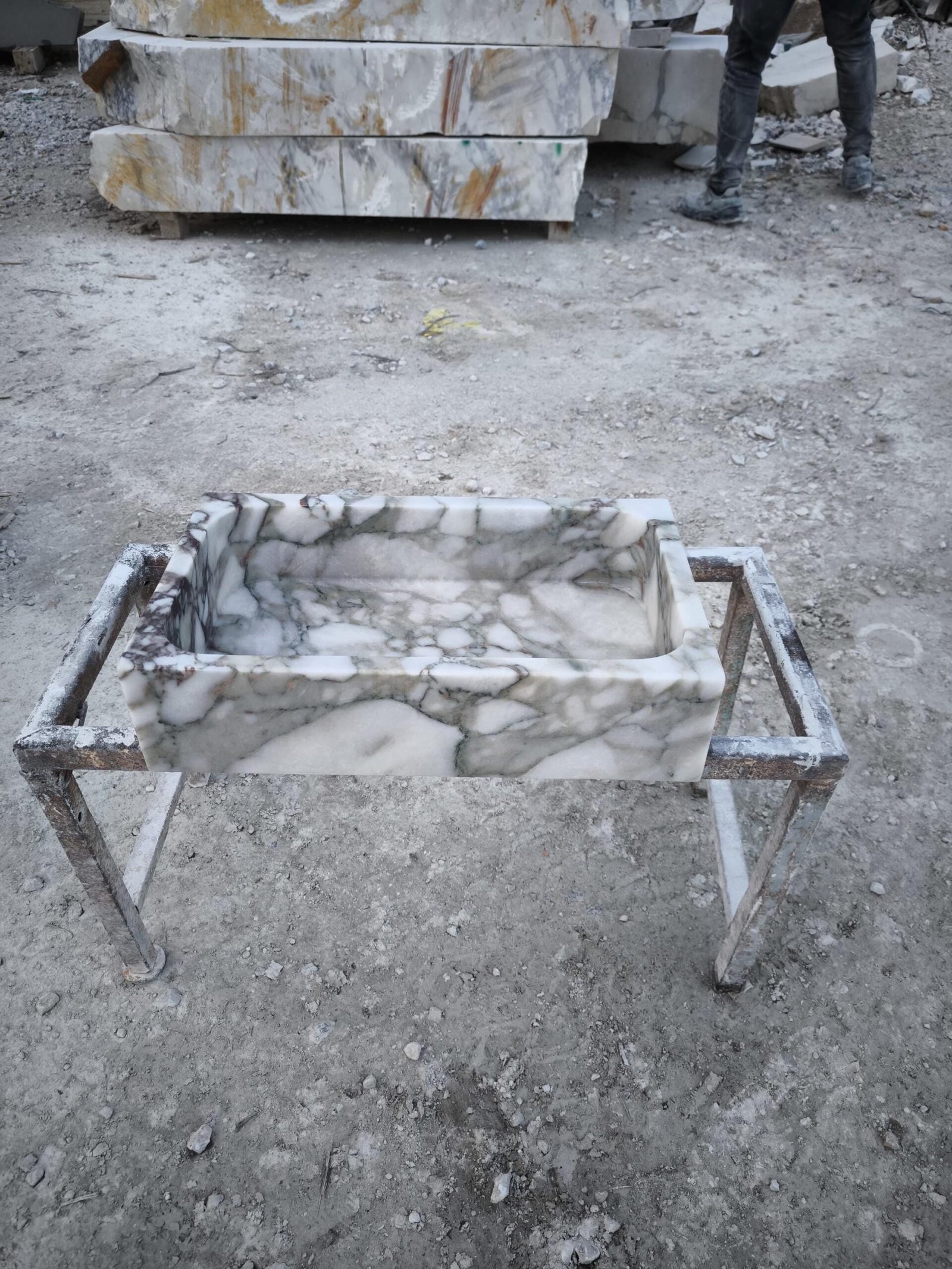 Calacatta Monet Mermer Lavabo – İtalyan Doğal Taş Lüks Tezgah Üstü Lavabo (12x20) - Görsel 6