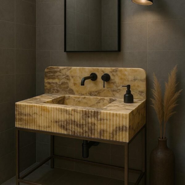 Calacatta Viola Mermer Lavabo – Sırt Panelli El Yapımı Lüks Banyo Tezgahı