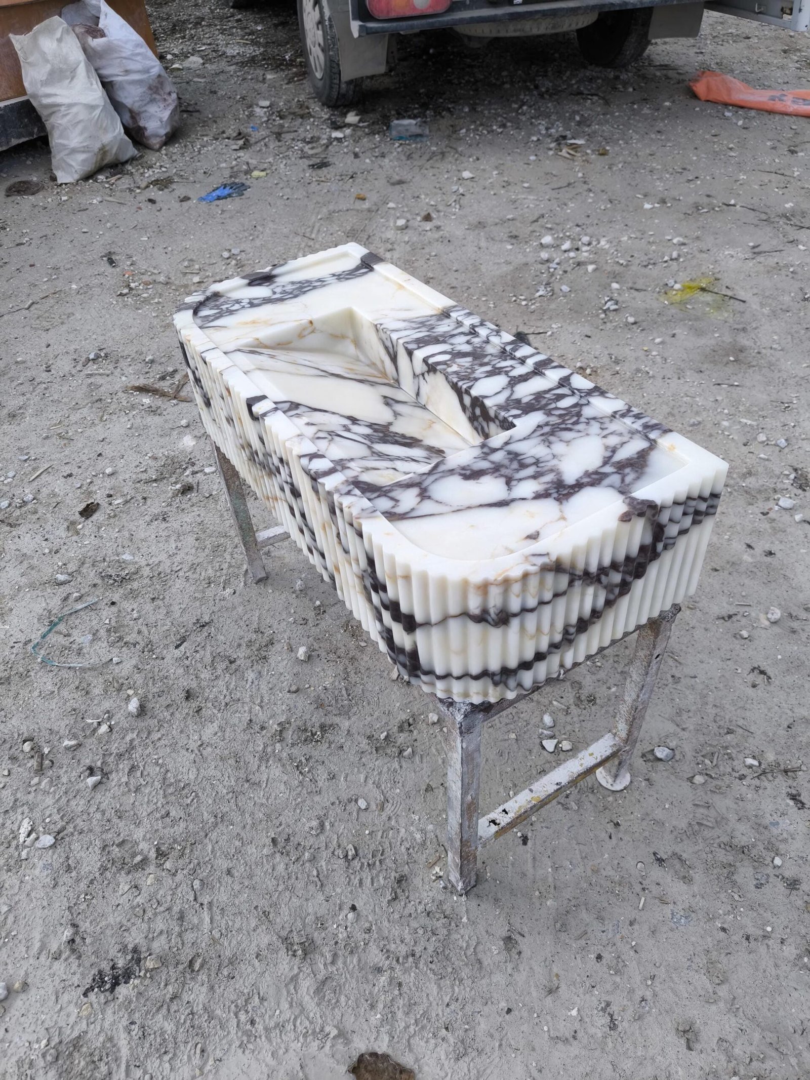 Calacatta Viola Mermer Lavabo – Dikdörtgen Modern Vessel Sink (33")