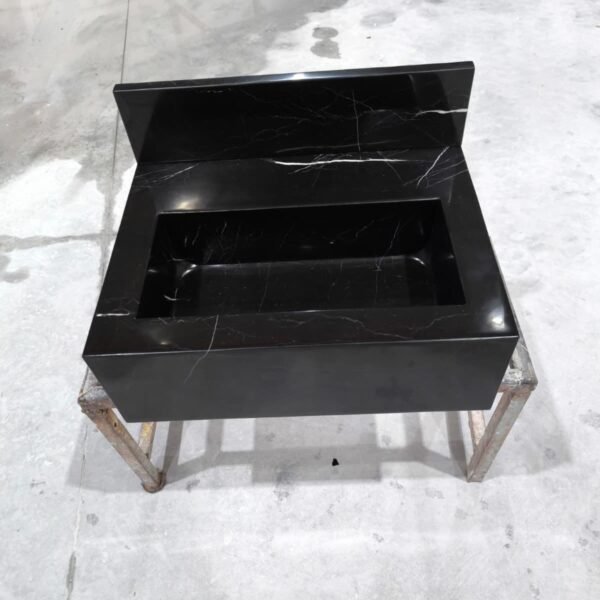 Nero Marquina Mermer Lavabo – Sırt Panelli Modern Siyah Taş Banyo Tezgahı (24")