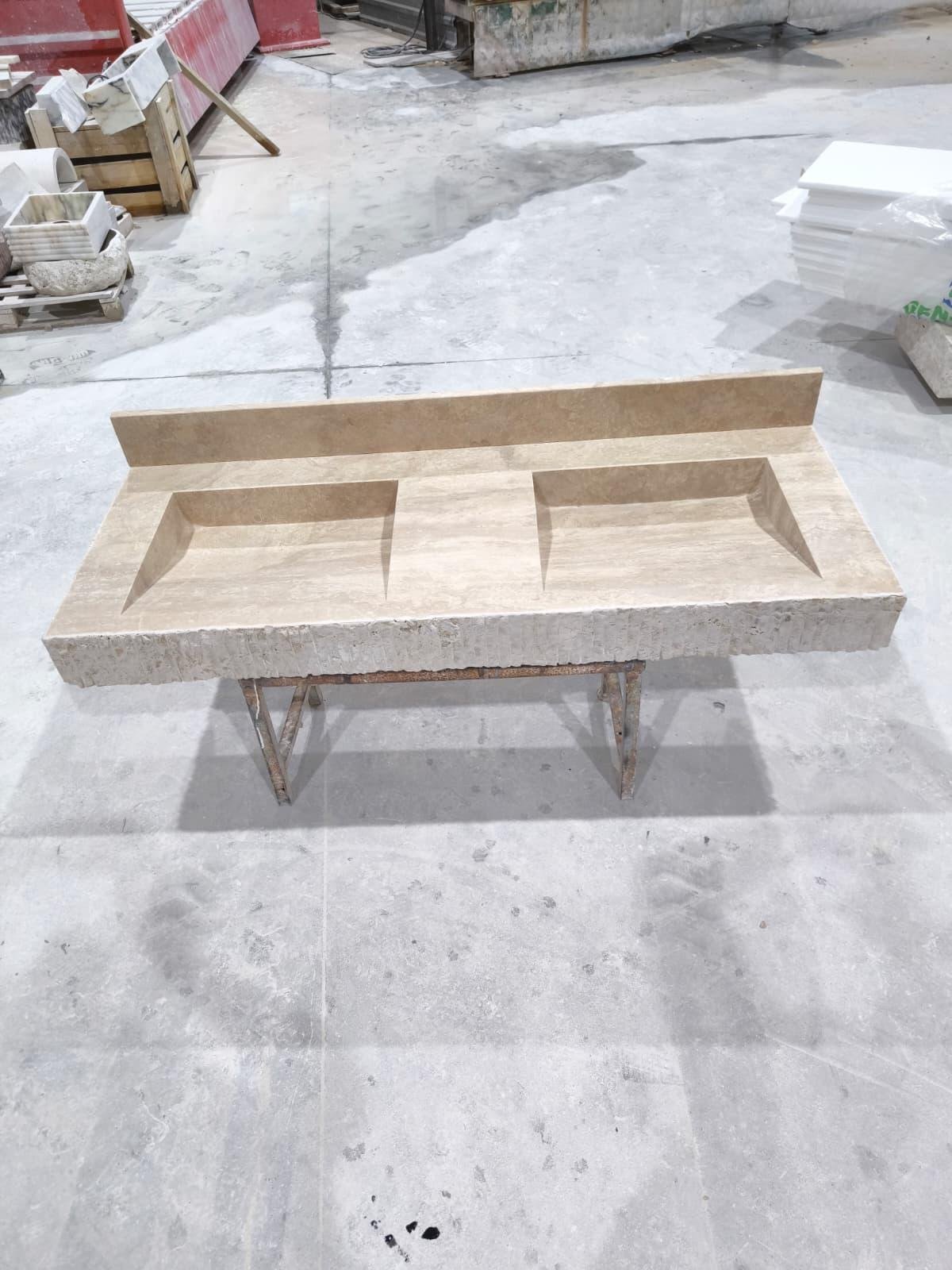 Traverten Çift Lavabo – 62” Rustik Bej Doğal Taş Banyo Tezgahı (Double Basin) - Görsel 6