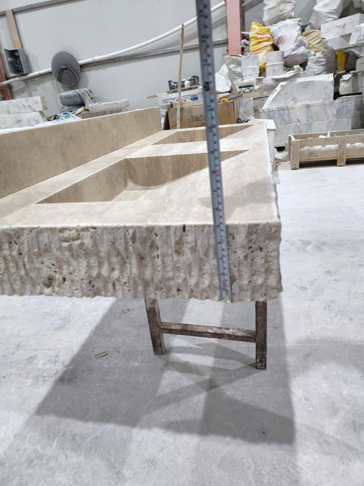 Traverten Çift Lavabo – 62” Rustik Bej Doğal Taş Banyo Tezgahı (Double Basin) - Görsel 10