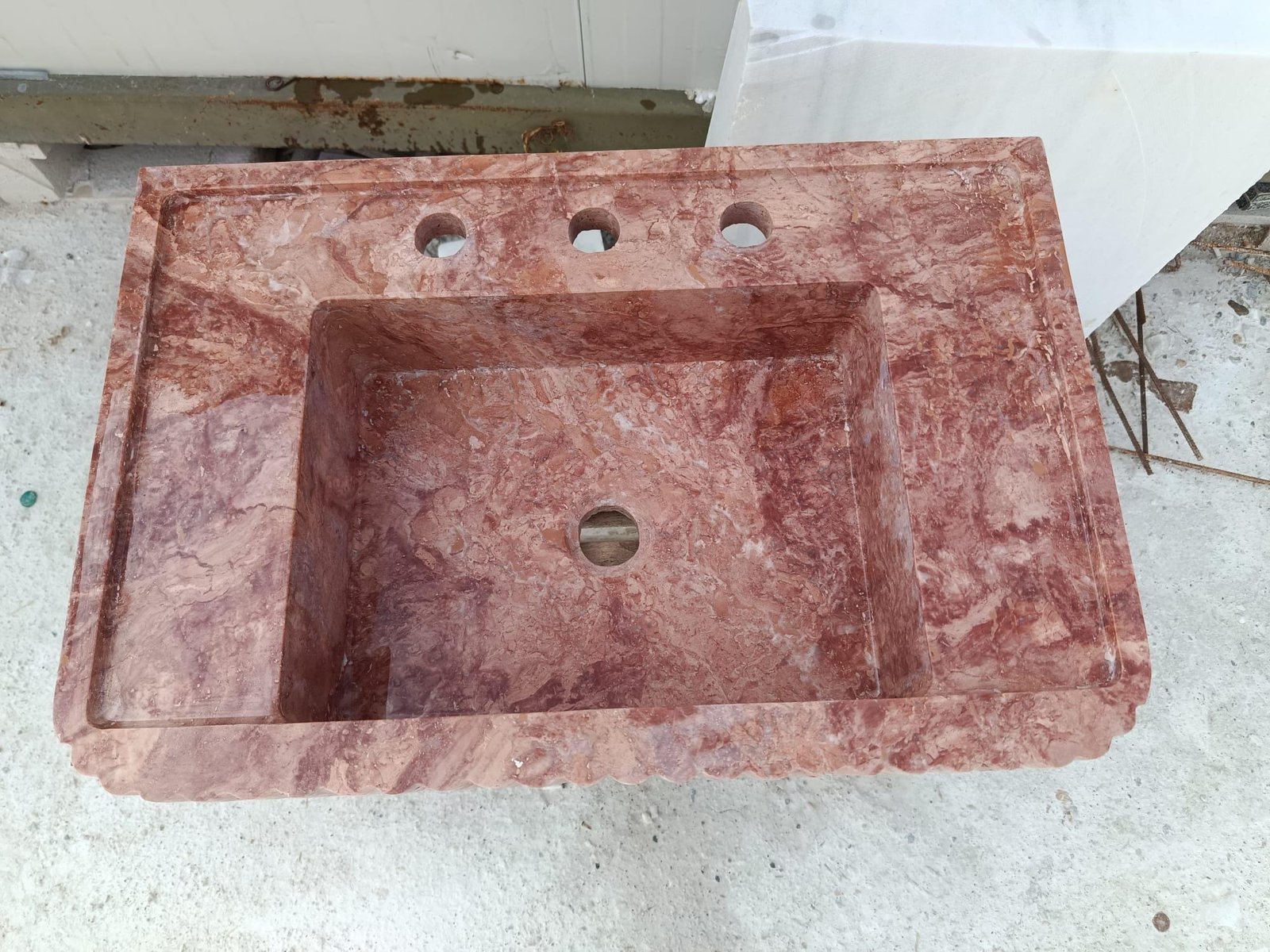 Kırmızı Mermer Lavabo – Musluk Delikli El Yapımı Lüks Banyo Lavabosu (16x24) - Görsel 3