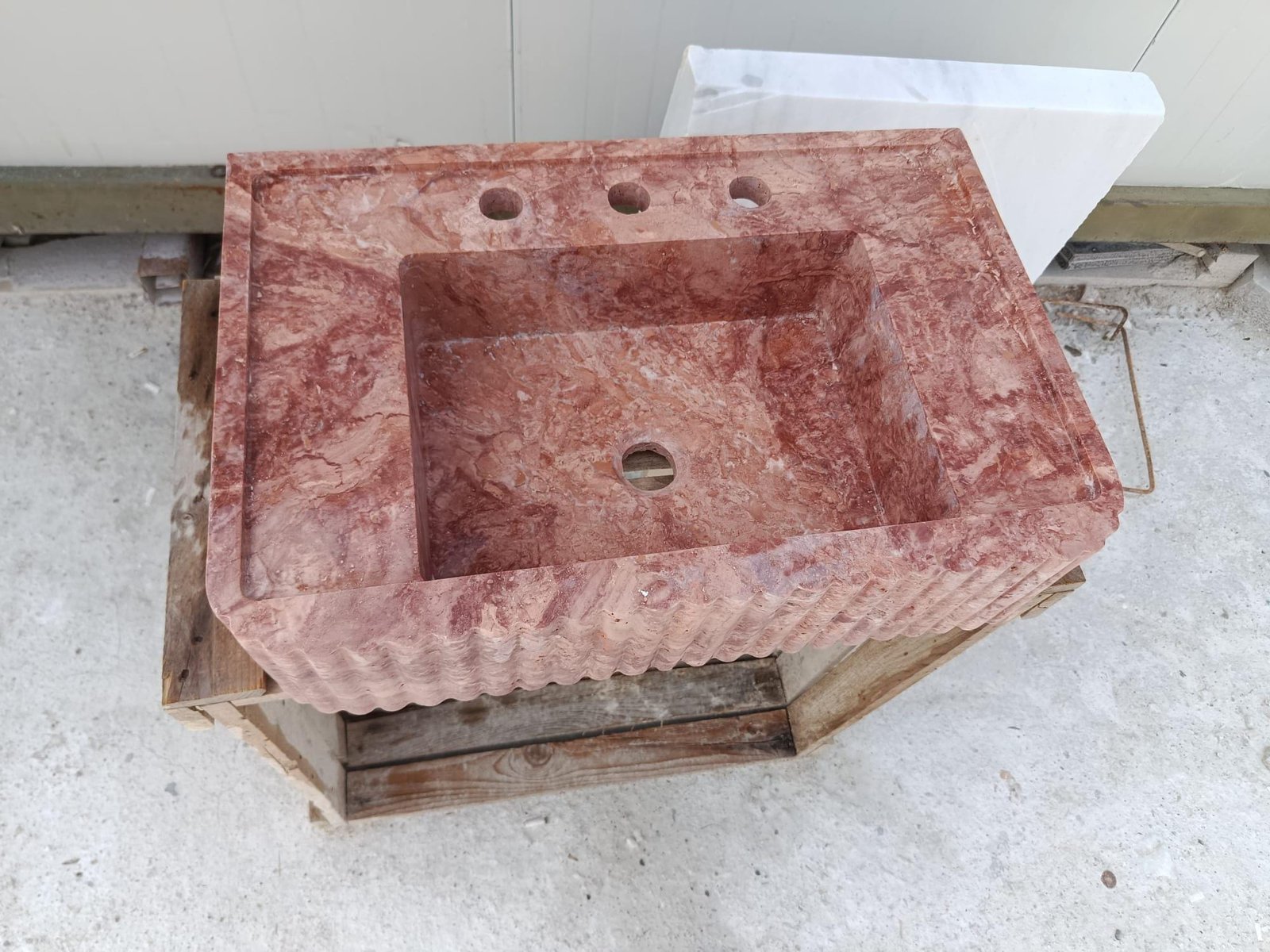 Kırmızı Mermer Lavabo – Musluk Delikli El Yapımı Lüks Banyo Lavabosu (16x24) - Görsel 8