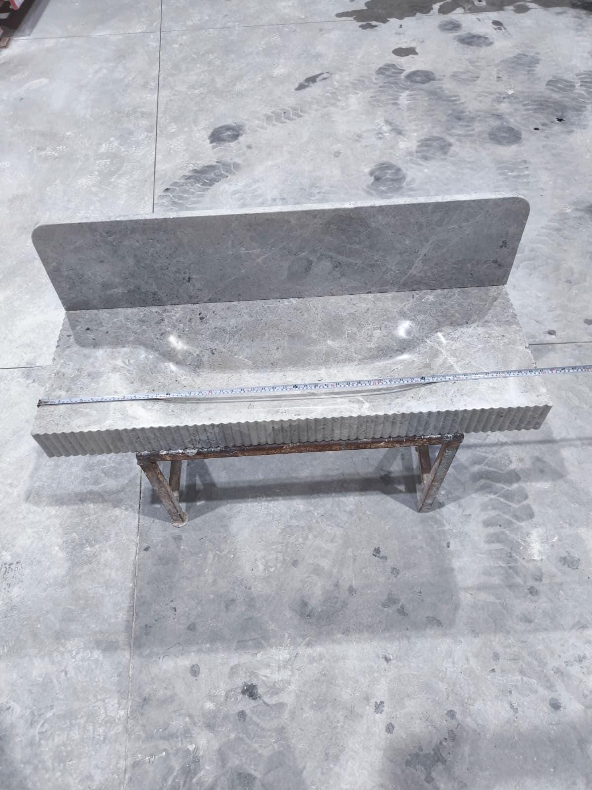 Tundra Grey Mermer Lavabo – Backsplash’li Modern Doğal Taş Banyo Tezgahı (47") - Görsel 10