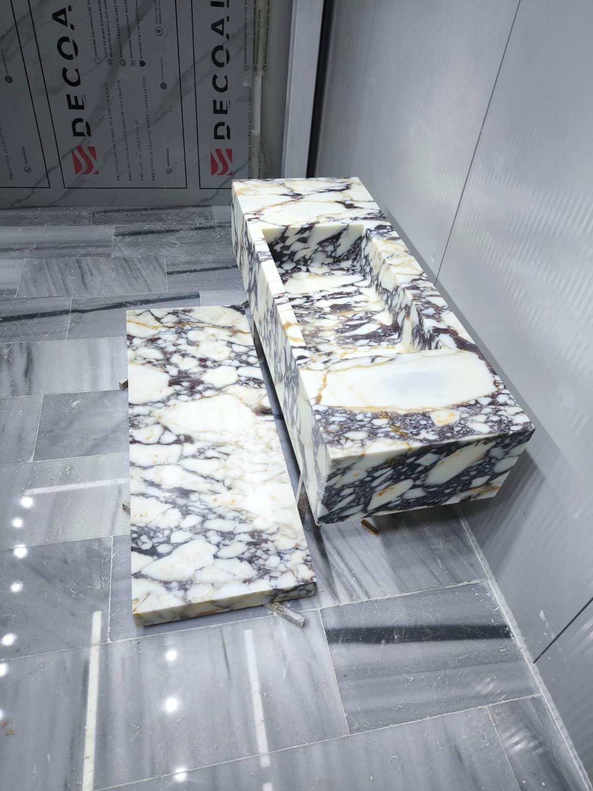 Calacatta Viola Mermer Lavabo ve Raf Seti – Duvara Monte (Floating) Lüks Banyo Tezgahı - Görsel 6