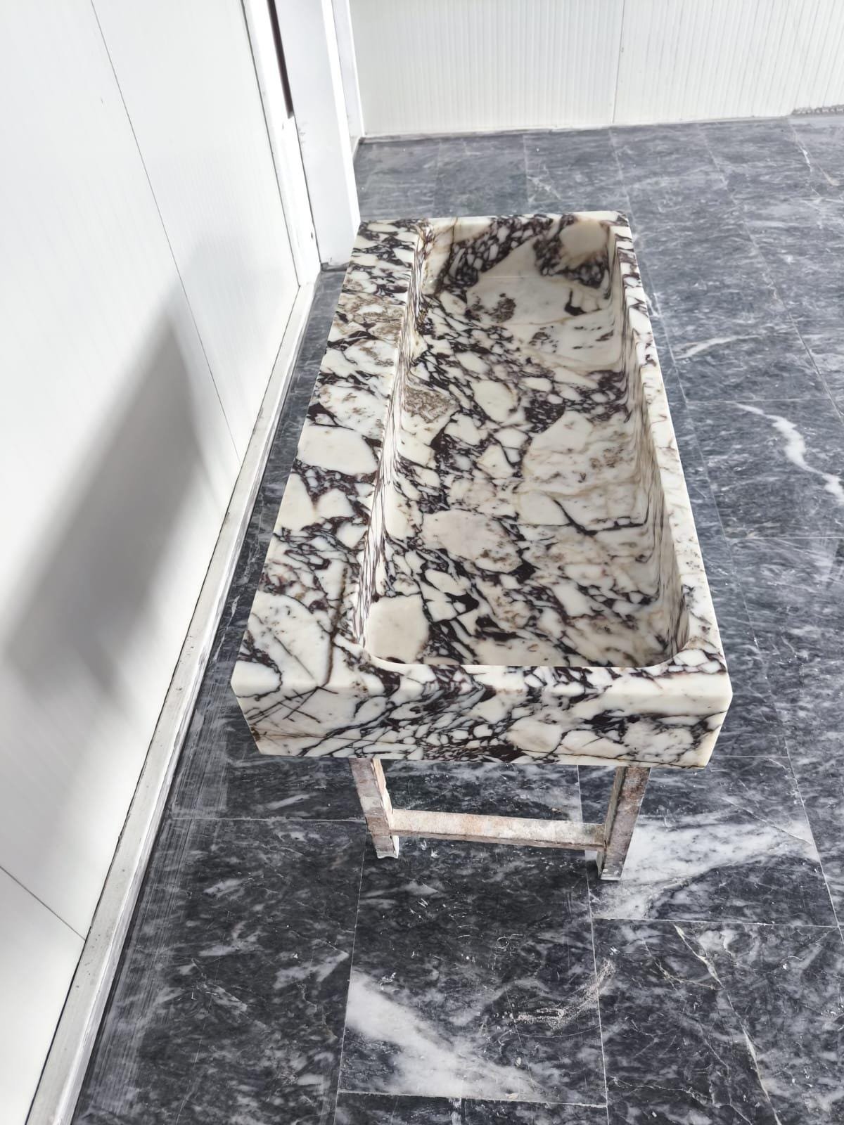 Calacatta Viola Mermer Lavabo Tezgahı – Çift Bataryalı (Double Faucet) Lüks Vanity Top (36") - Görsel 4